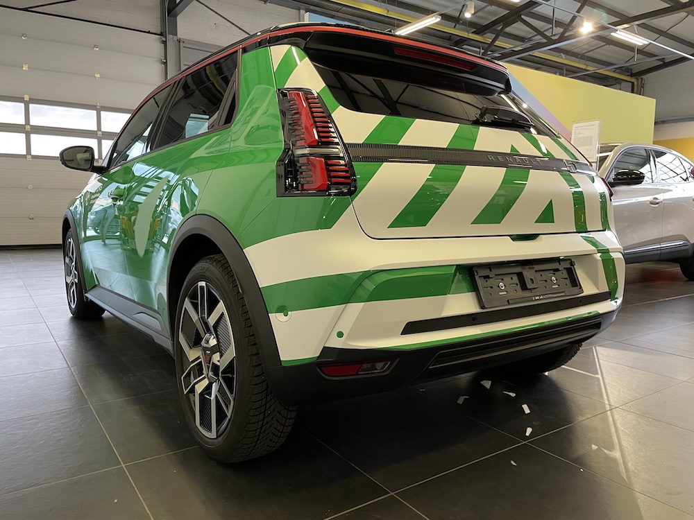 colorlito-innovazione-car-wrapping-renault-2
